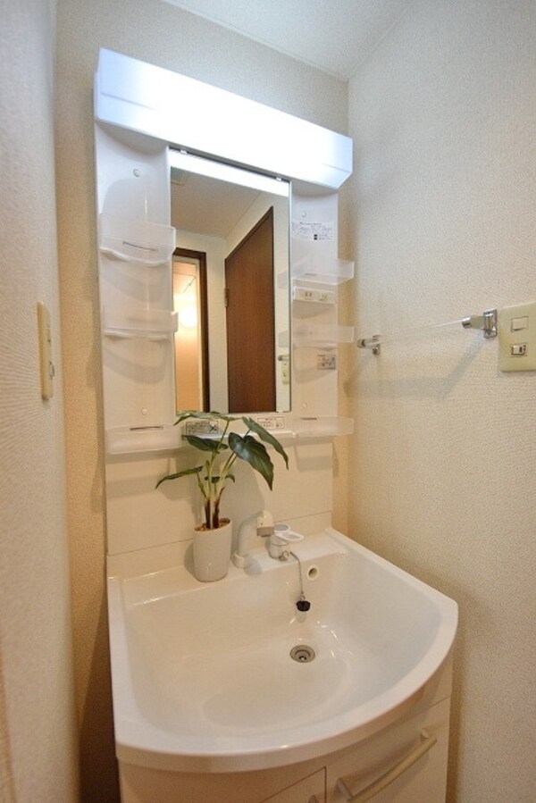 洗面(★忙しい朝に便利な独立洗面台です★)