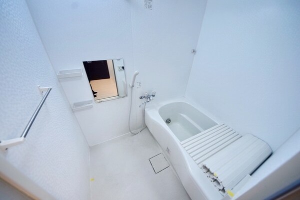 バス／シャワールーム等(★浴室です★)