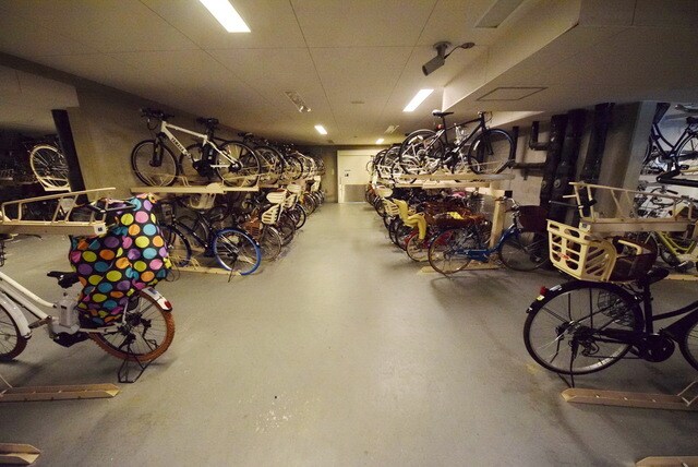 物件内観写真3　(★駐輪場です★)