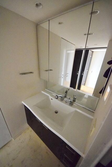 物件内観写真20　(★独立洗面台です★)