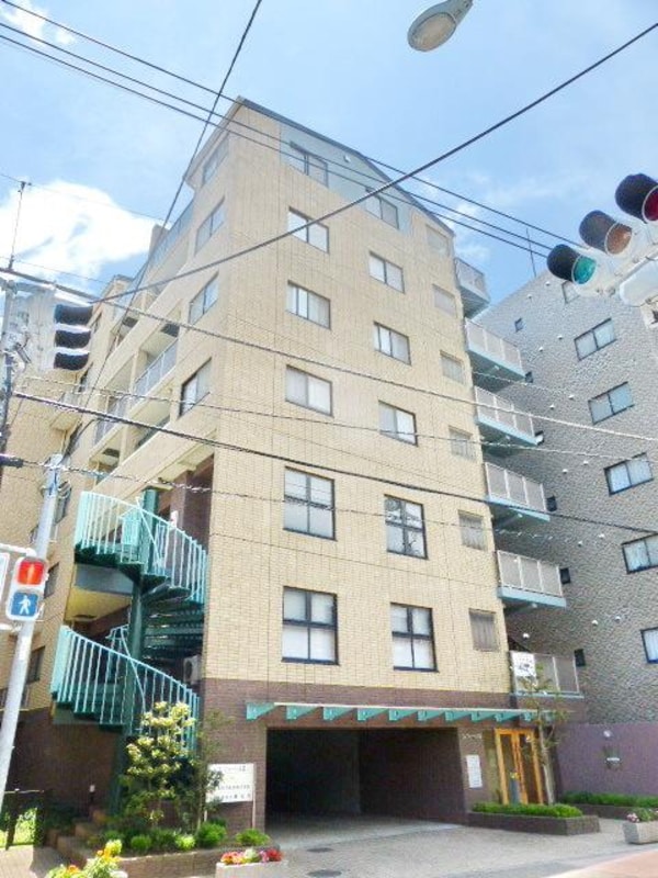 外観(★礼金なし・布田駅徒歩4分・しっかりしたRC造マンションで…)