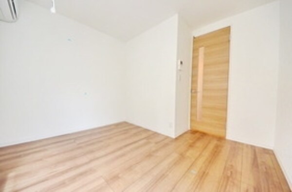 その他室内・内装(★５．３帖の洋室です★)