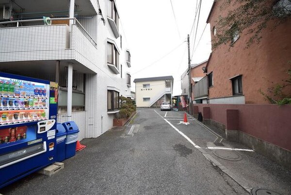 駐車場(★敷地内に駐車場あり★)