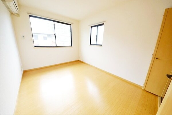 その他室内・内装(★２面採光で明るいお部屋です★)
