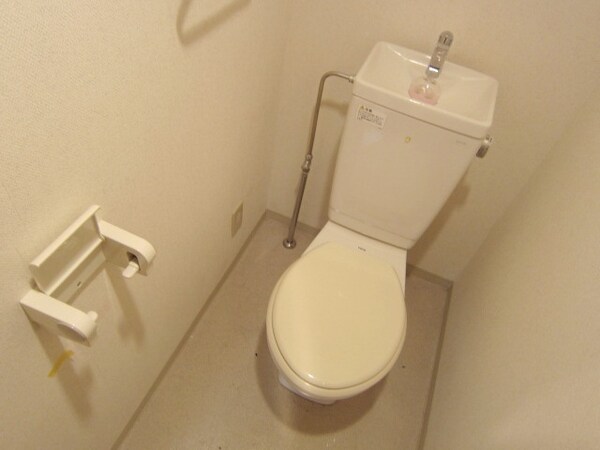 トイレ(別号室参考写真)