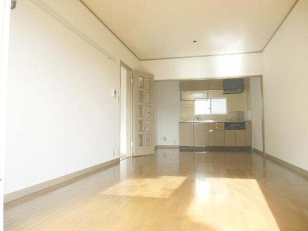 リビング・居室(★お問い合わせはタウンハウジング聖蹟桜ヶ丘店まで★)