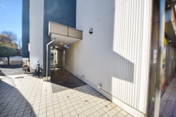 エントランス(★こちらが入口です★)