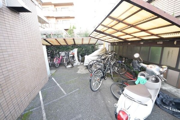 駐車場(★駐輪場をお使いいただけます★)