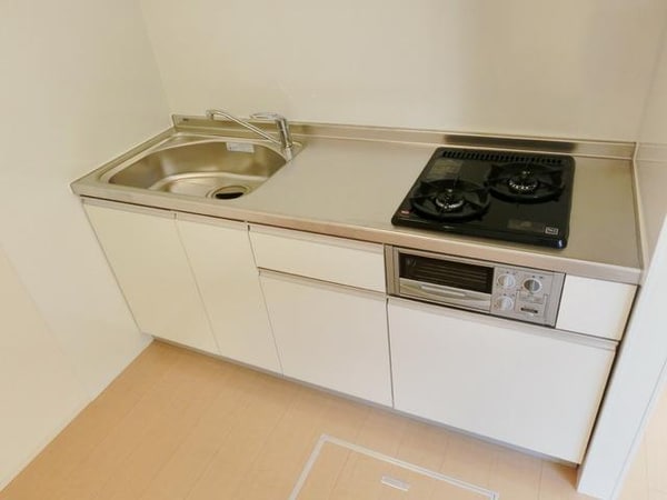 キッチン(★２口ガスコンロ付システムキッチンで料理もはかどります★)