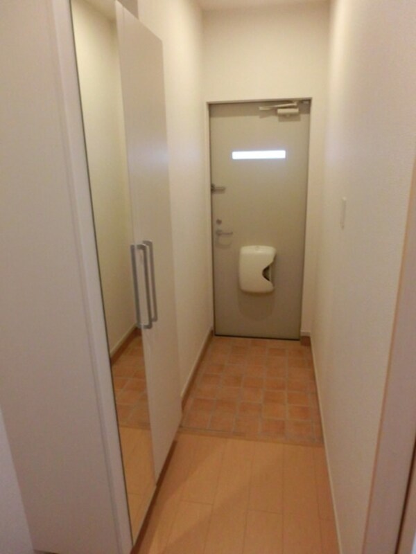 玄関(室内)