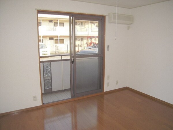 その他室内・内装(★洋室８帖の広いお部屋です★)