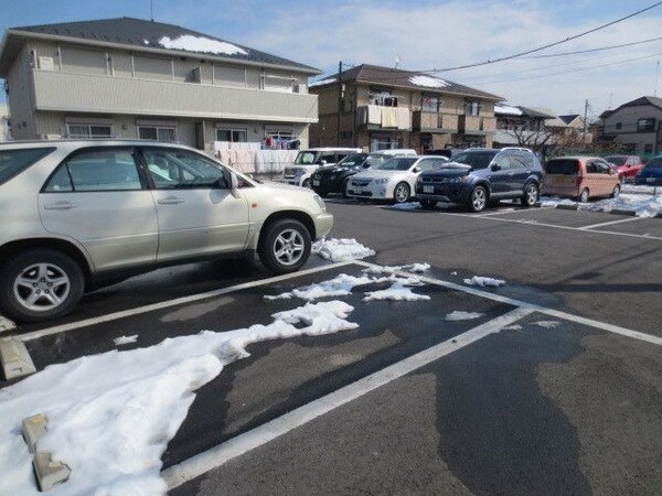 駐車場(★目の前に広々した駐車場があります★)