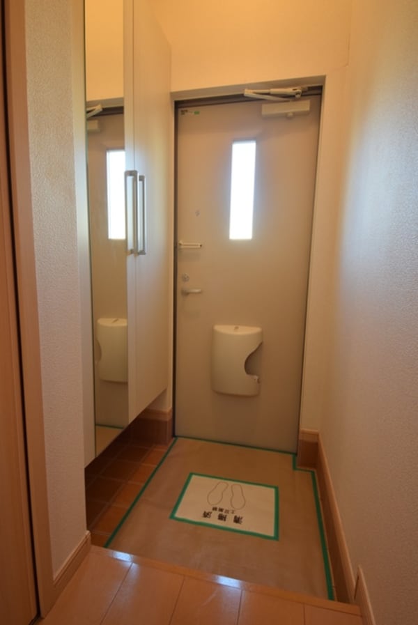 玄関(★お問い合わせはタウンハウジングまで★)