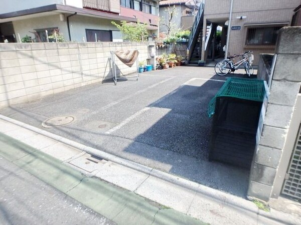 駐車場(★駐車場★)