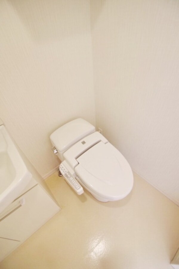 トイレ(★お部屋探しはタウンハウジング稲田堤店まで★)