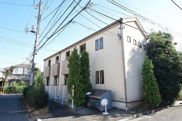外観(★つつじヶ丘駅徒歩10分・おしゃれな外観のアパートです★)