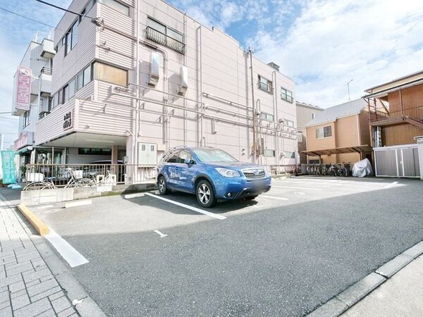 駐車場(★お部屋探しはタウンハウジング稲田堤店まで★)