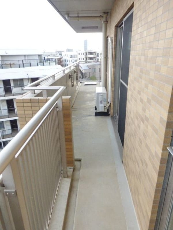 バルコニー(★広々バルコニーです★)