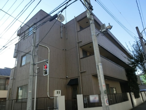 外観(★閑静な住宅街・お洒落な外観のマンションです★)