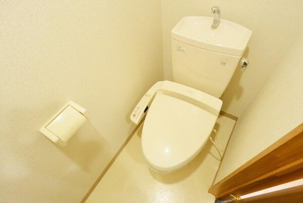 トイレ(★ウォッシュレットつきの綺麗なお手洗いです★)