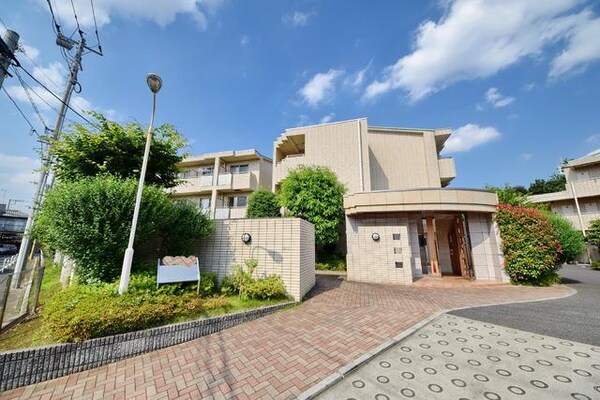 外観(★周りに高い建物がありません★)