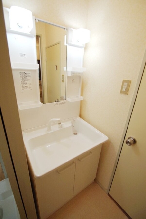 洗面(★お部屋探しはタウンハウジング稲田堤店まで★)