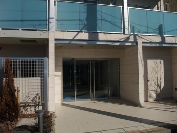 エントランス(★マンション入り口です★)