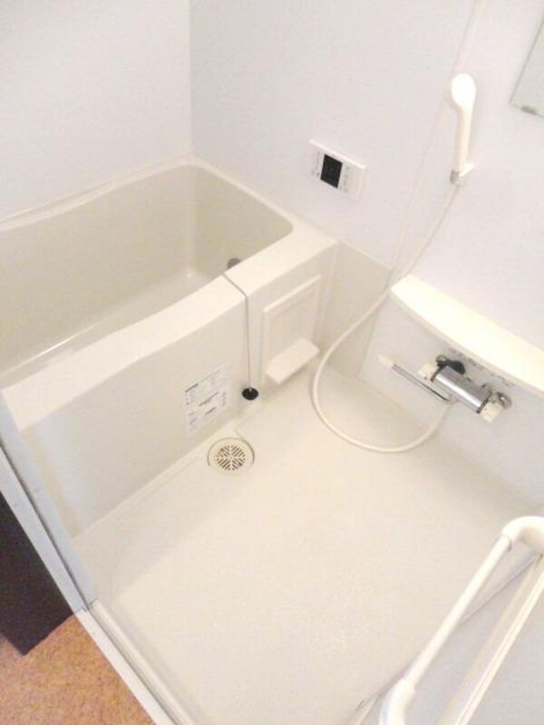 バス／シャワールーム等(別部屋参考写真)
