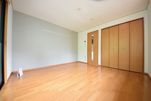 リビング・居室(★洋室８．１帖★)