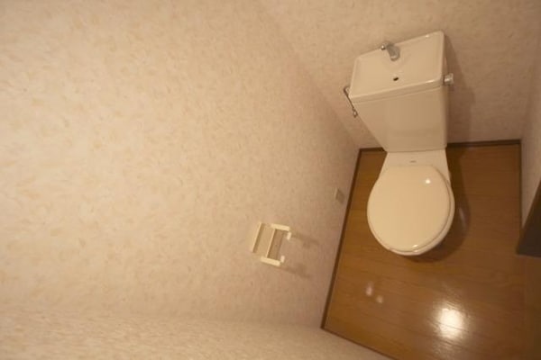 トイレ(※別部屋参考写真)