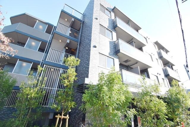 物件内観写真3　(外観・共用部)