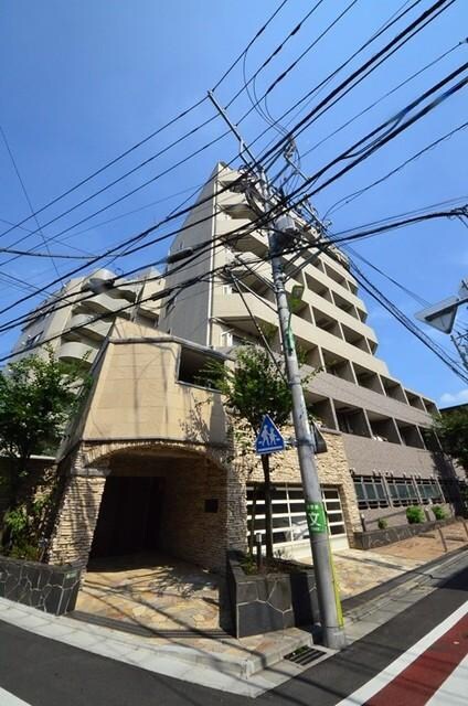 物件外観写真1　(★オートロック付★)