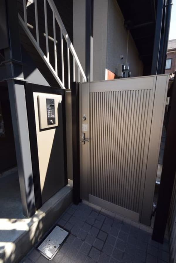 エントランス(★オートロックの入り口です★)