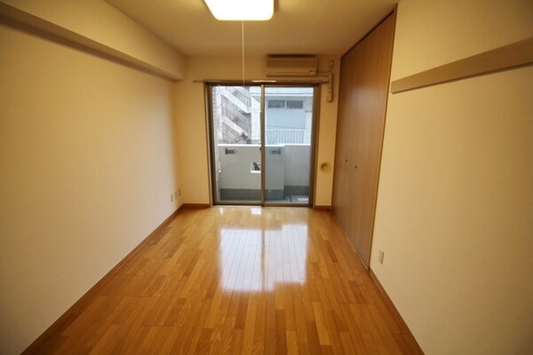 リビング・居室(★南東バルコニーで明るい洋室になってます★)