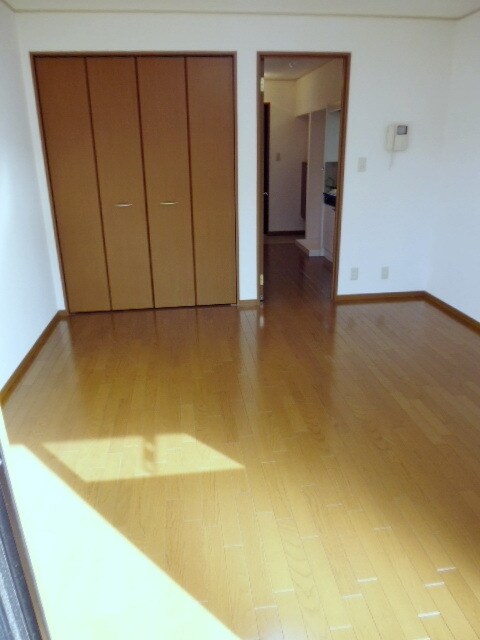 物件内観写真18　(★窓際からの室内写真★)