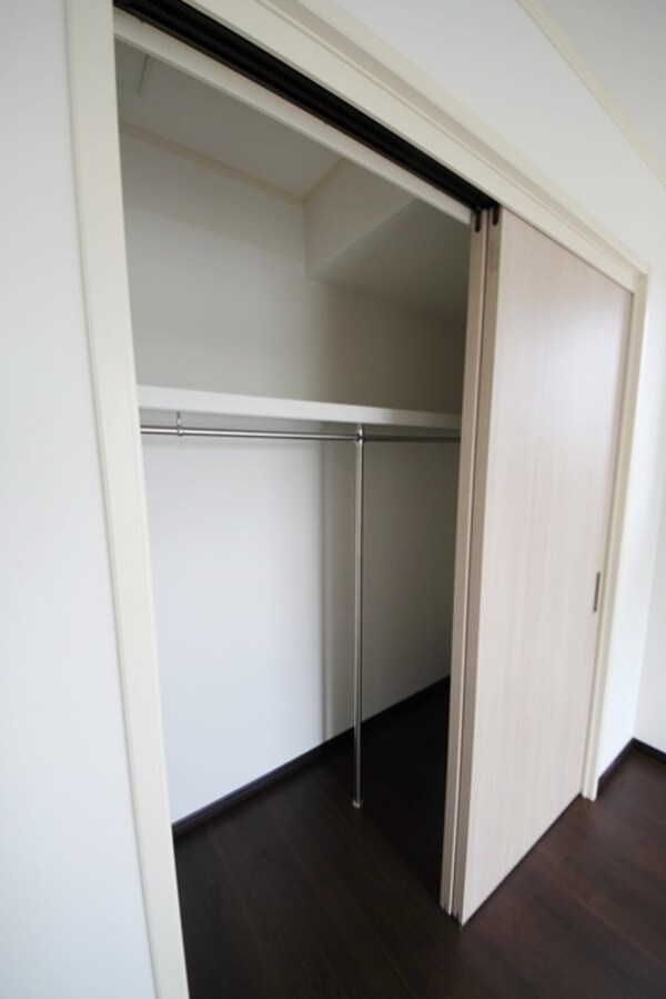 収納(★寝室5.2帖★クローゼット)