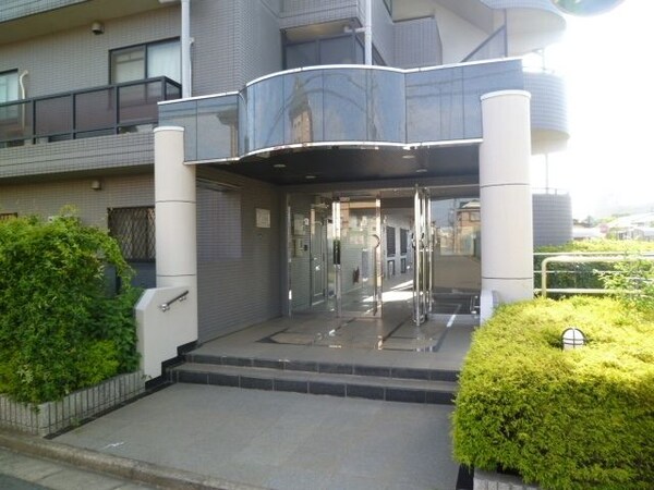 エントランス(★お洒落なエントランスです★)