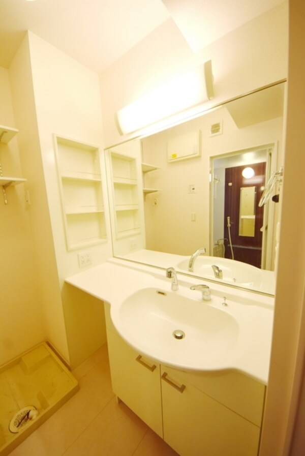 洗面(★大きな鏡の洗面台です★)