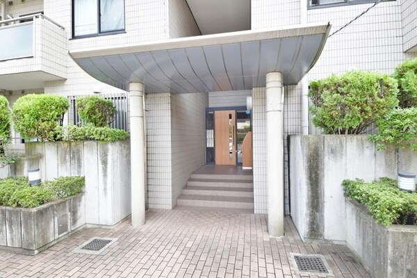 エントランス(★建物のエントランスです★)