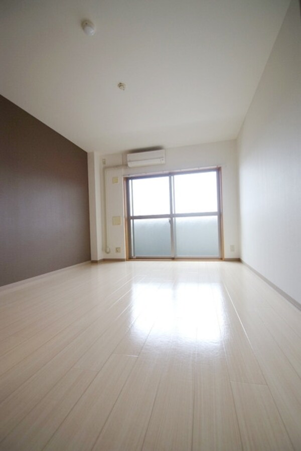 リビング・居室(★お部屋探しはタウンハウジング稲田堤店まで★)