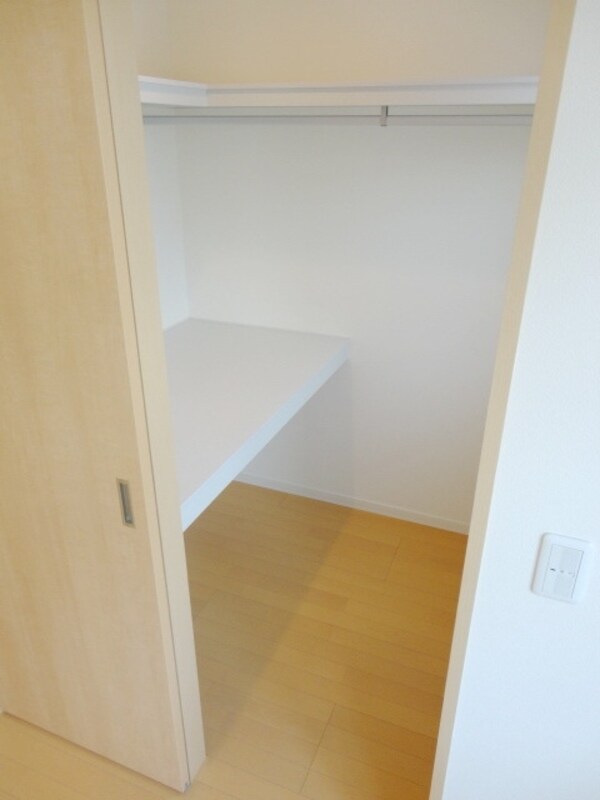 収納(★ウォークインクローゼット★)