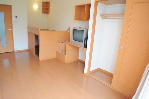 リビング・居室(仕様・設備は原状と異なる場合有。現状優先)