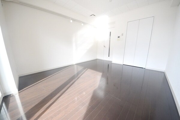 その他室内・内装(★開放的な洋室１０帖です★)