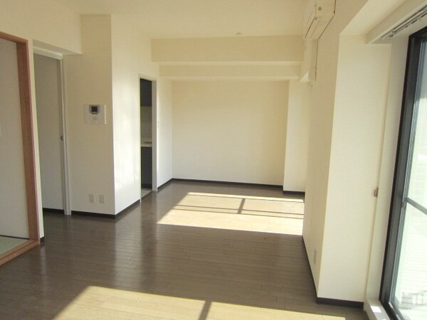 リビング・居室(★南向きで日当たり良好です★)