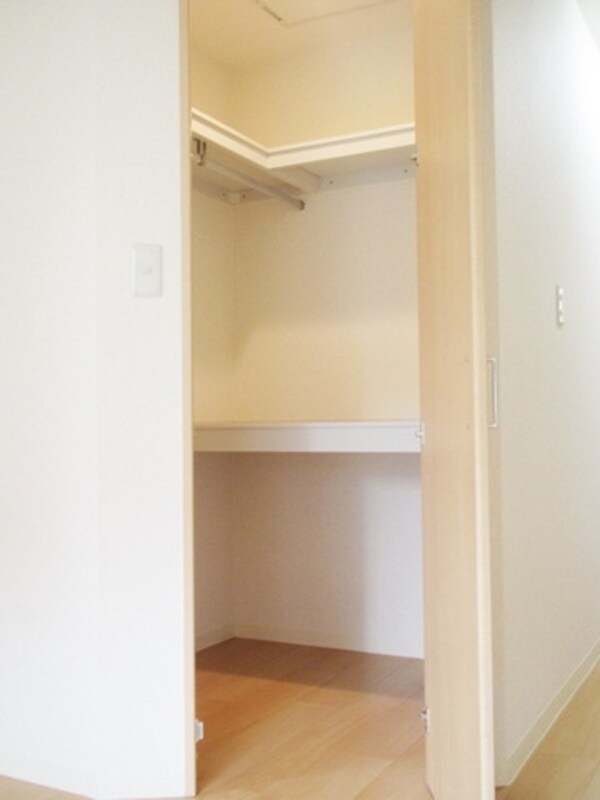 収納(☆嬉しいウォークインクローゼット☆)