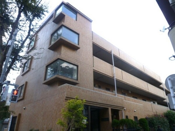 外観(★仙川駅徒歩２分のマンションです★)