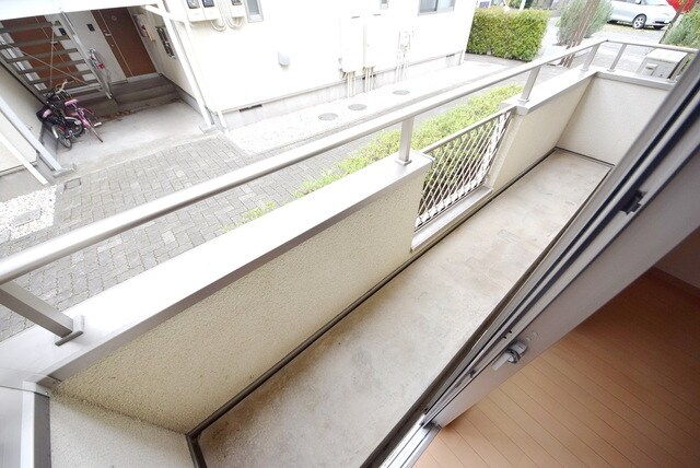 物件内観写真12　(★2WAYタイプの幅のあるバルコニー★)