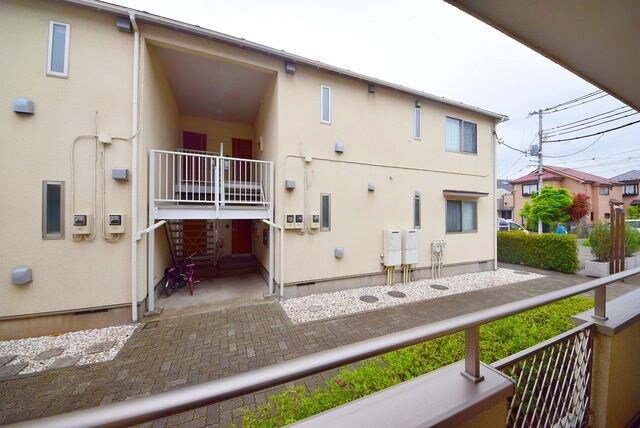 物件内観写真22　(★前方は道路ではないので人目は気になりづらいです★)