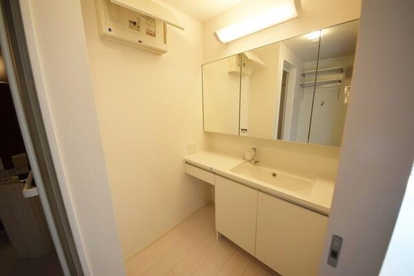 洗面(★便利な独立洗面台★)