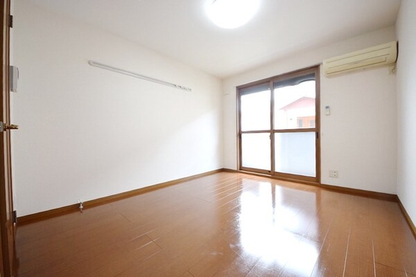 リビング・居室(★広々７帖フローリング★)